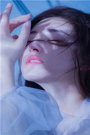 穿成工具人，疯批二师姐她拒绝走剧本免费试读