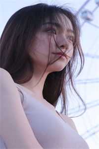 畅读佳作末世：囤无限物资后她躺平了