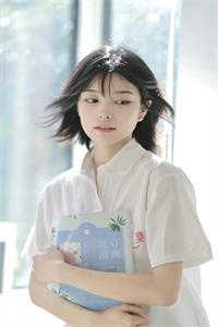 精品阅读重生八零：被九个女儿团宠了