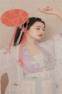 国师大人一动不动