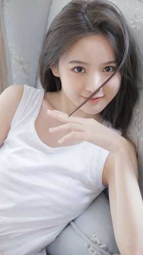 晚风轻吻夏夜萤火
