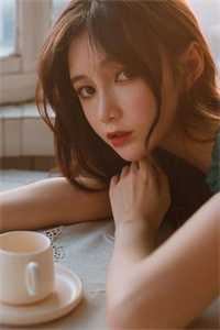 女儿被虐杀后，植物人丈夫悔疯了