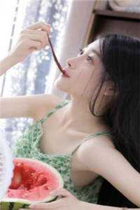 养女拍卖我亲生女儿的视频，我点天灯后她跪了