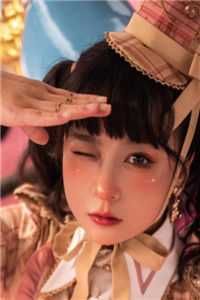 订婚那天，爸妈带回真千金
