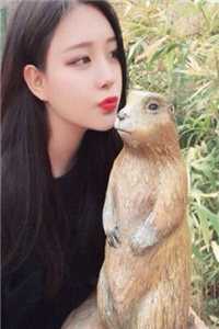 嫁给疯批植物人后，三个未婚夫候选人慌了